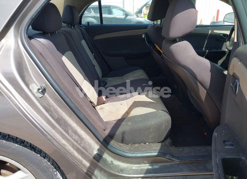 Photo 8 of 2010 Chevrolet Malibu LS (VIN 1G1ZB5EB0AF312626)