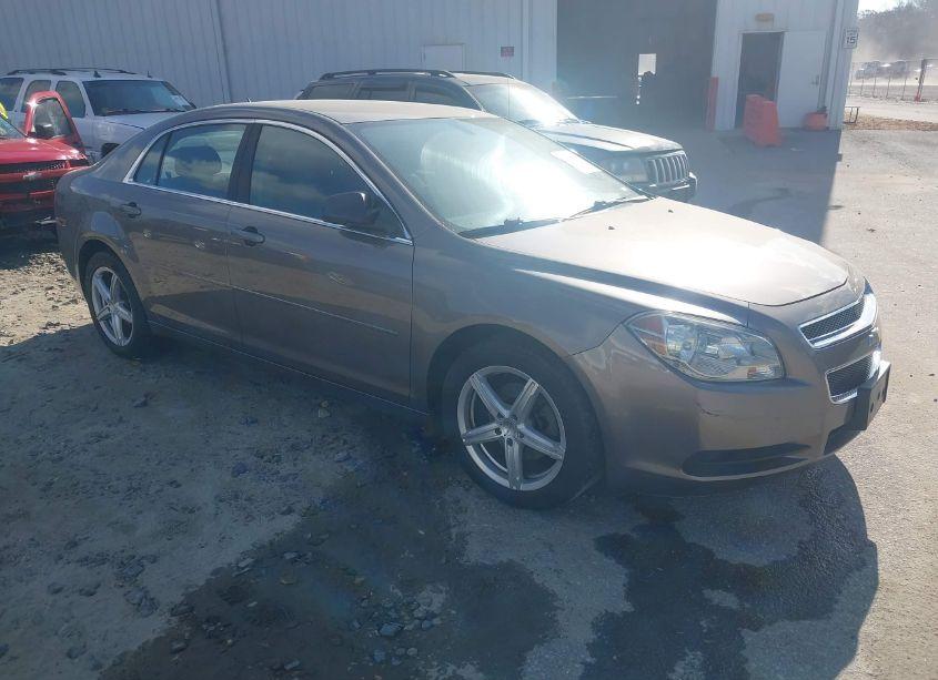 2010 Chevrolet Malibu LS (VIN 1G1ZB5EB0AF317714) main photo