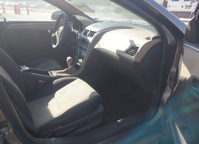 Photo 5 of 2010 Chevrolet Malibu LS (VIN 1G1ZB5EB0AF317714)