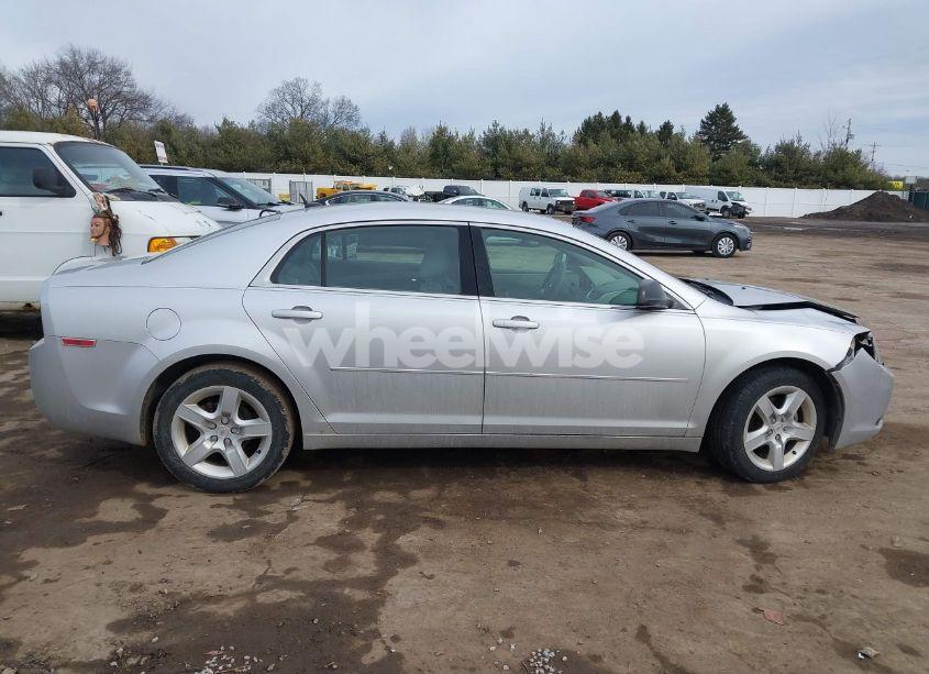 Photo 14 of 2010 Chevrolet Malibu LS (VIN 1G1ZB5EB1A4144264)