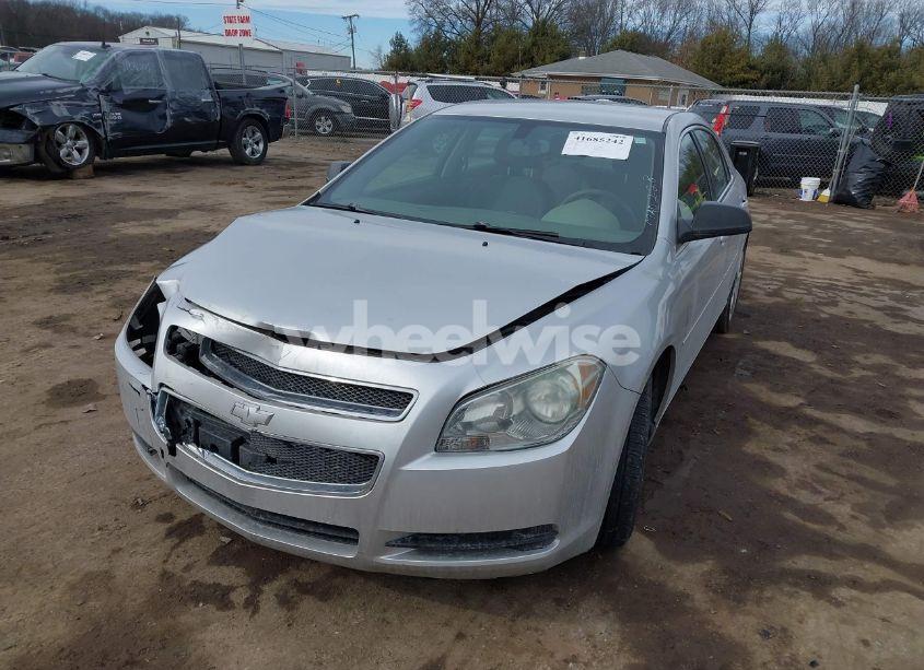 Photo 2 of 2010 Chevrolet Malibu LS (VIN 1G1ZB5EB1A4144264)