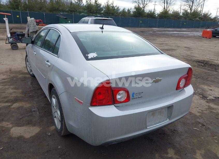 Photo 3 of 2010 Chevrolet Malibu LS (VIN 1G1ZB5EB1A4144264)