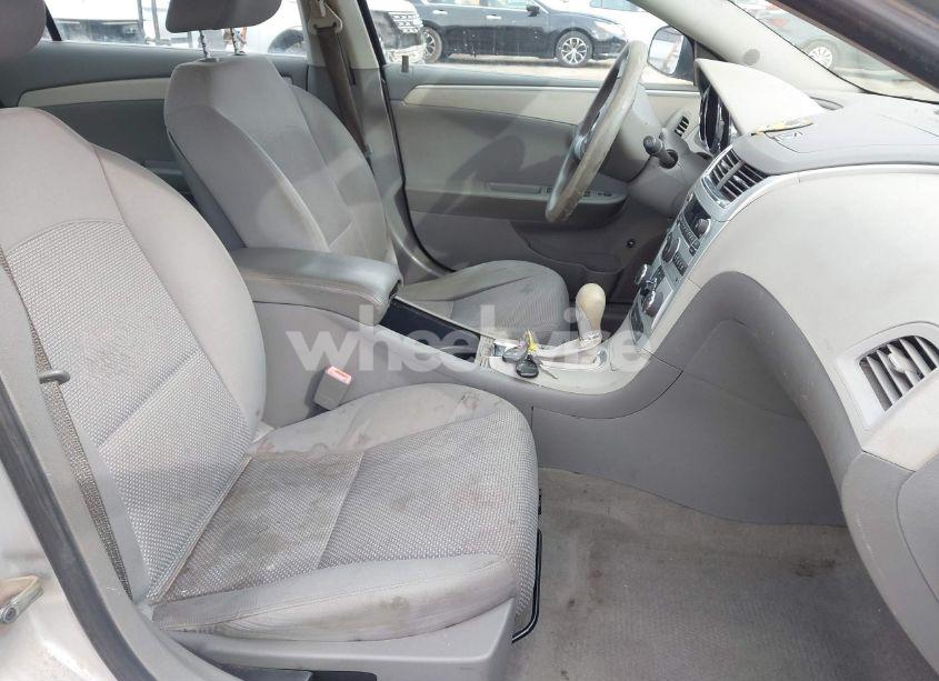 Photo 5 of 2010 Chevrolet Malibu LS (VIN 1G1ZB5EB1A4144264)