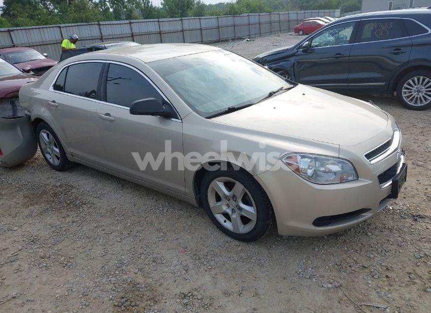 2010 Chevrolet Malibu LS (VIN 1G1ZB5EB1AF156306) main photo