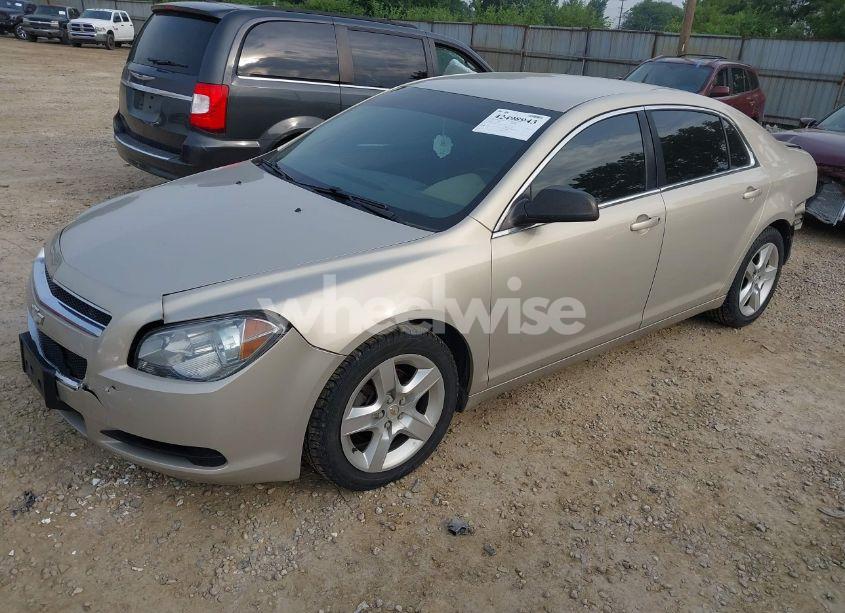 Photo 2 of 2010 Chevrolet Malibu LS (VIN 1G1ZB5EB1AF156306)