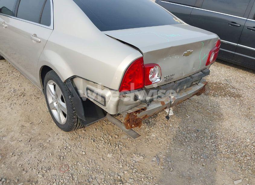 Photo 6 of 2010 Chevrolet Malibu LS (VIN 1G1ZB5EB1AF156306)