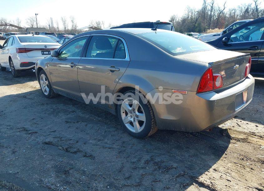 Photo 3 of 2010 Chevrolet Malibu LS (VIN 1G1ZB5EB1AF161599)
