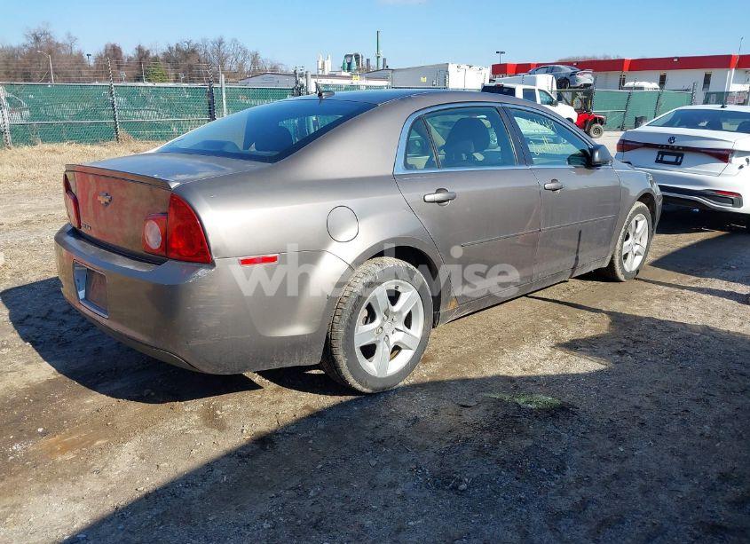 Photo 4 of 2010 Chevrolet Malibu LS (VIN 1G1ZB5EB1AF161599)