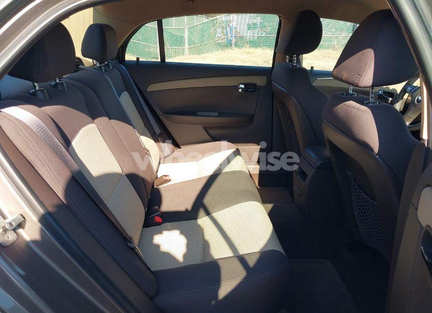 Photo 8 of 2010 Chevrolet Malibu LS (VIN 1G1ZB5EB1AF161599)