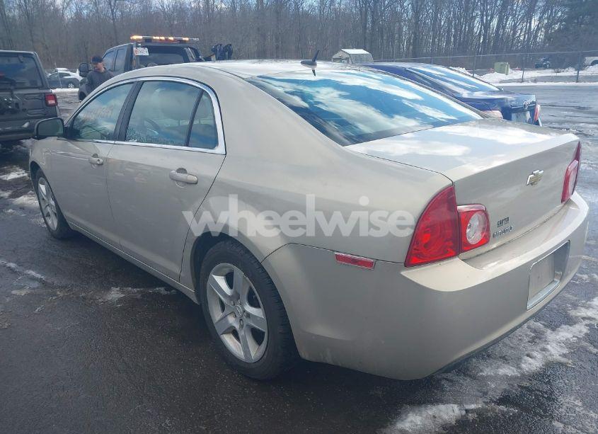 Photo 3 of 2010 Chevrolet Malibu LS (VIN 1G1ZB5EB2AF172899)