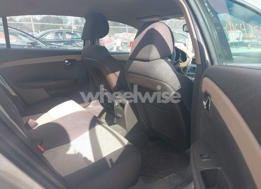 Photo 8 of 2010 Chevrolet Malibu LS (VIN 1G1ZB5EB2AF172899)