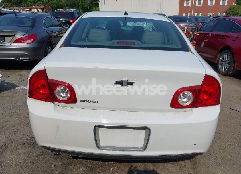 Photo 16 of 2010 Chevrolet Malibu LS (VIN 1G1ZB5EB2AF207005)