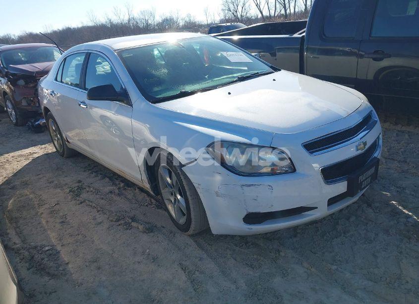 2010 Chevrolet Malibu LS (VIN 1G1ZB5EB2AF214763) main photo