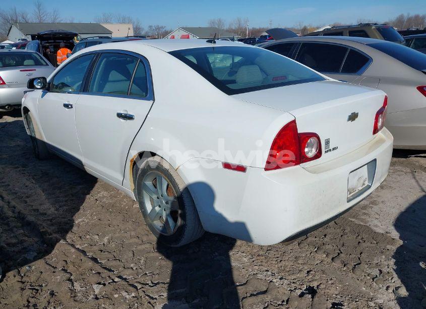 Photo 3 of 2010 Chevrolet Malibu LS (VIN 1G1ZB5EB2AF214763)