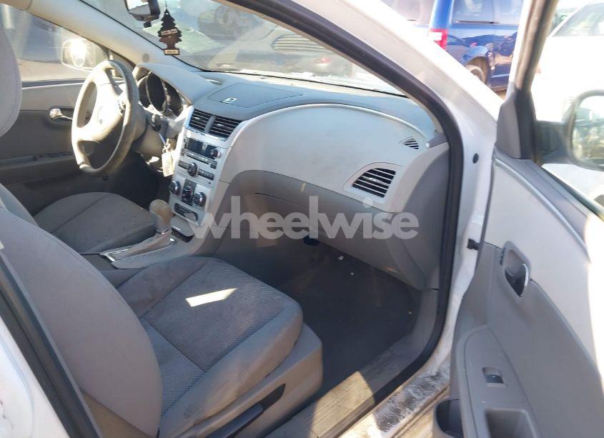 Photo 5 of 2010 Chevrolet Malibu LS (VIN 1G1ZB5EB2AF214763)