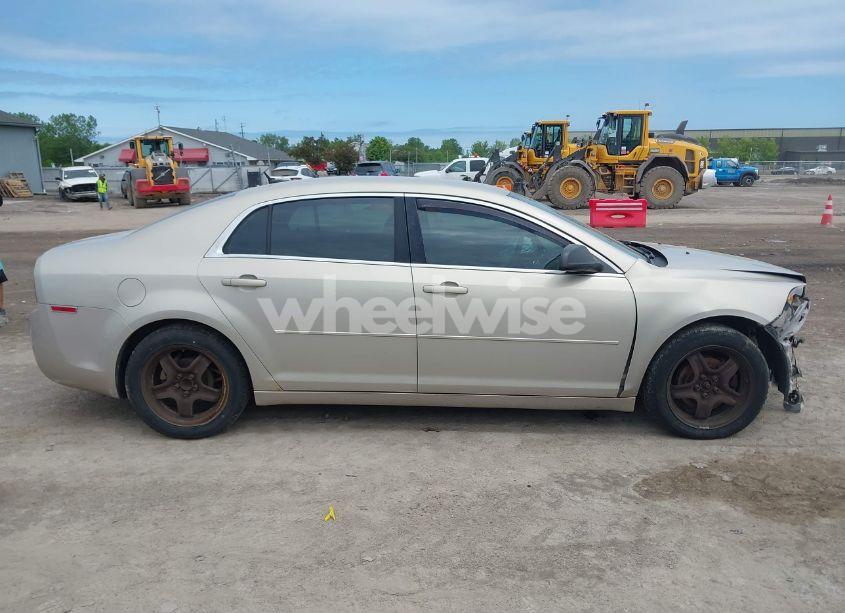 Photo 14 of 2010 Chevrolet Malibu LS (VIN 1G1ZB5EB2AF279516)