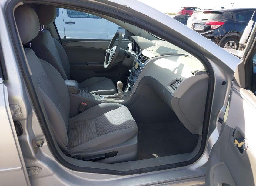 Photo 5 of 2010 Chevrolet Malibu LS (VIN 1G1ZB5EB4A4146901)