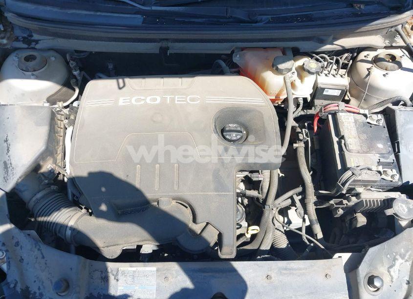 Photo 10 of 2010 Chevrolet Malibu LS (VIN 1G1ZB5EB4AF104071)