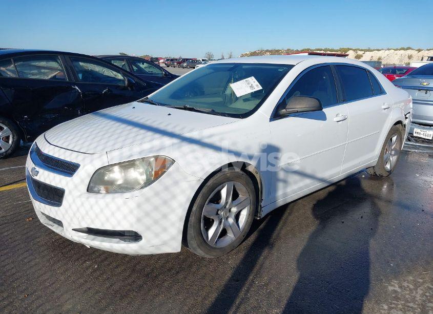Photo 2 of 2010 Chevrolet Malibu LS (VIN 1G1ZB5EB4AF235274)