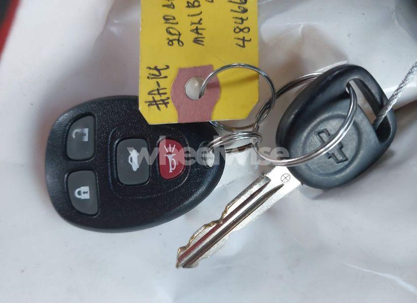 Photo 11 of 2010 Chevrolet Malibu LS (VIN 1G1ZB5EB4AF235744)