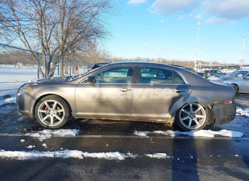 Photo 14 of 2010 Chevrolet Malibu LS (VIN 1G1ZB5EB4AF235744)