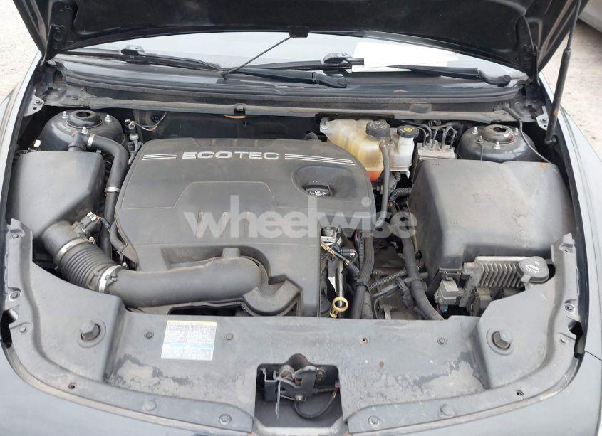 Photo 10 of 2010 Chevrolet Malibu LS (VIN 1G1ZB5EB6AF207847)