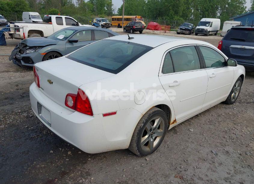 Photo 4 of 2010 Chevrolet Malibu LS (VIN 1G1ZB5EB6AF268972)