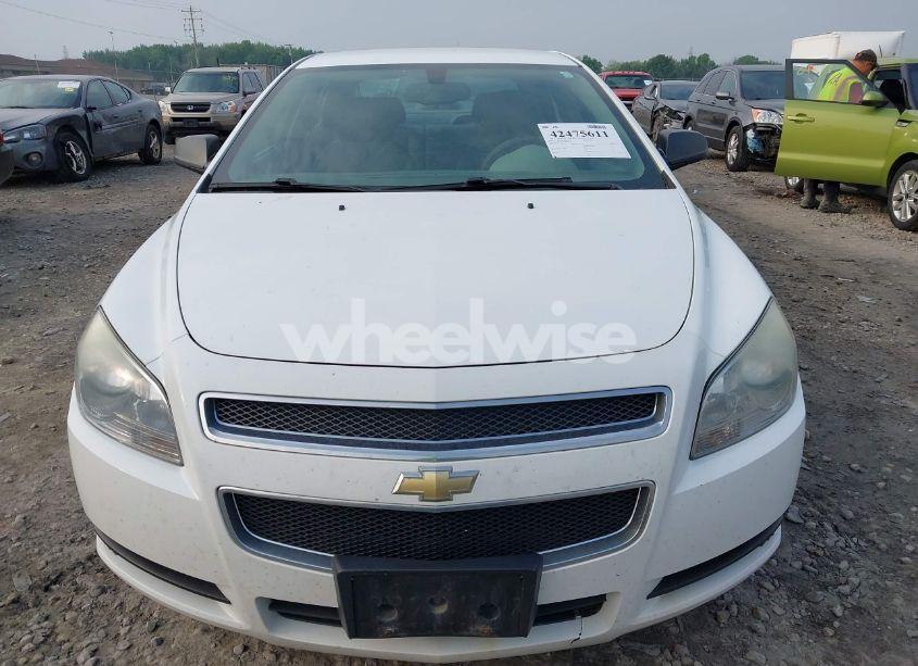 Photo 6 of 2010 Chevrolet Malibu LS (VIN 1G1ZB5EB6AF268972)