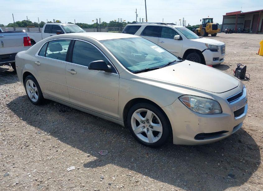 2010 Chevrolet Malibu LS (VIN 1G1ZB5EB6AF316499) main photo