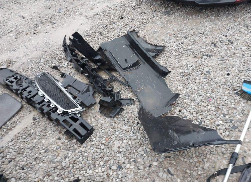 Photo 11 of 2010 Chevrolet Malibu LS (VIN 1G1ZB5EB7AF238864)