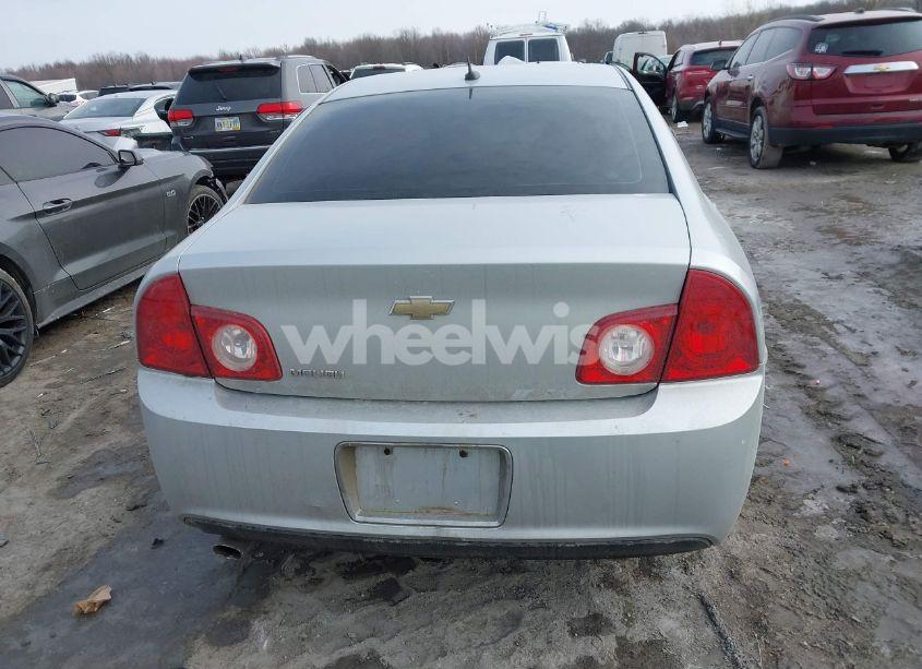 Photo 16 of 2010 Chevrolet Malibu LS (VIN 1G1ZB5EB7AF316298)