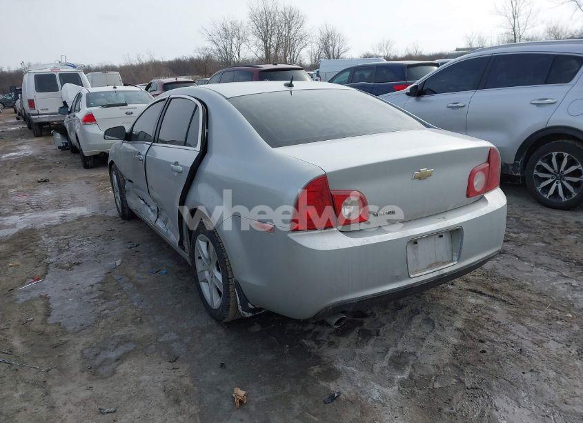 Photo 3 of 2010 Chevrolet Malibu LS (VIN 1G1ZB5EB7AF316298)