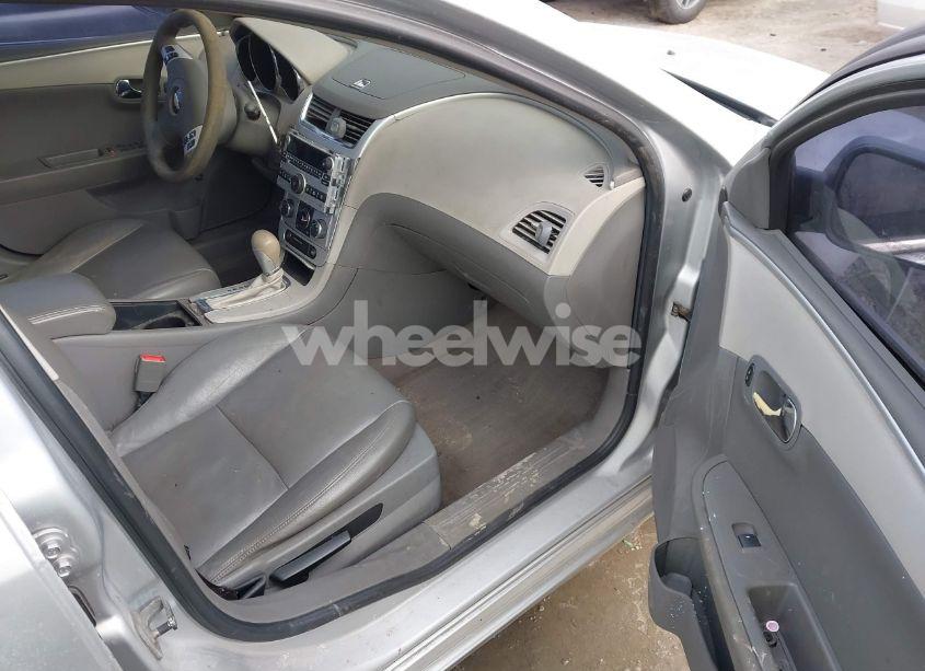 Photo 5 of 2010 Chevrolet Malibu LS (VIN 1G1ZB5EB7AF316298)