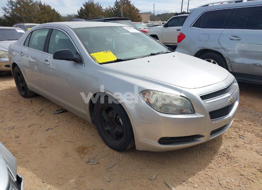 2010 Chevrolet Malibu LS (VIN 1G1ZB5EB8A4142043) main photo