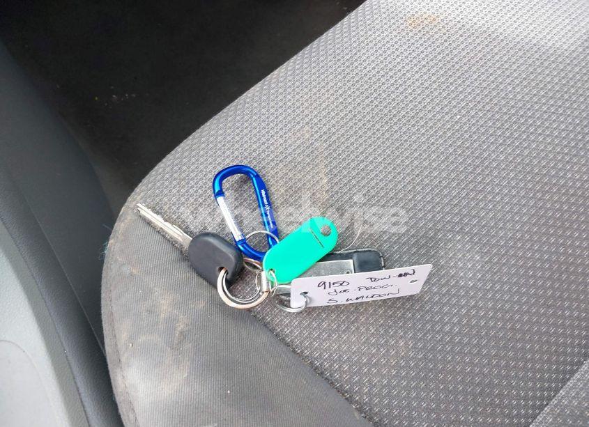 Photo 11 of 2010 Chevrolet Malibu LS (VIN 1G1ZB5EB8A4142043)