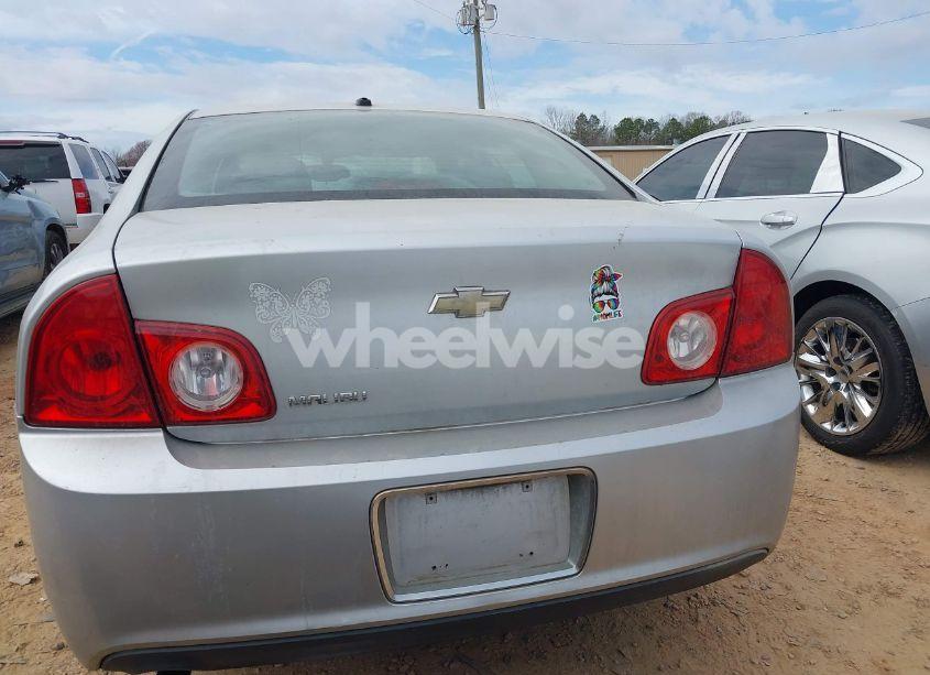 Photo 16 of 2010 Chevrolet Malibu LS (VIN 1G1ZB5EB8A4142043)