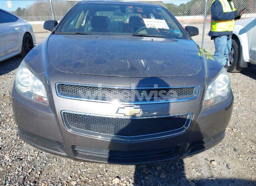 Photo 11 of 2010 Chevrolet Malibu LS (VIN 1G1ZB5EB8AF172759)