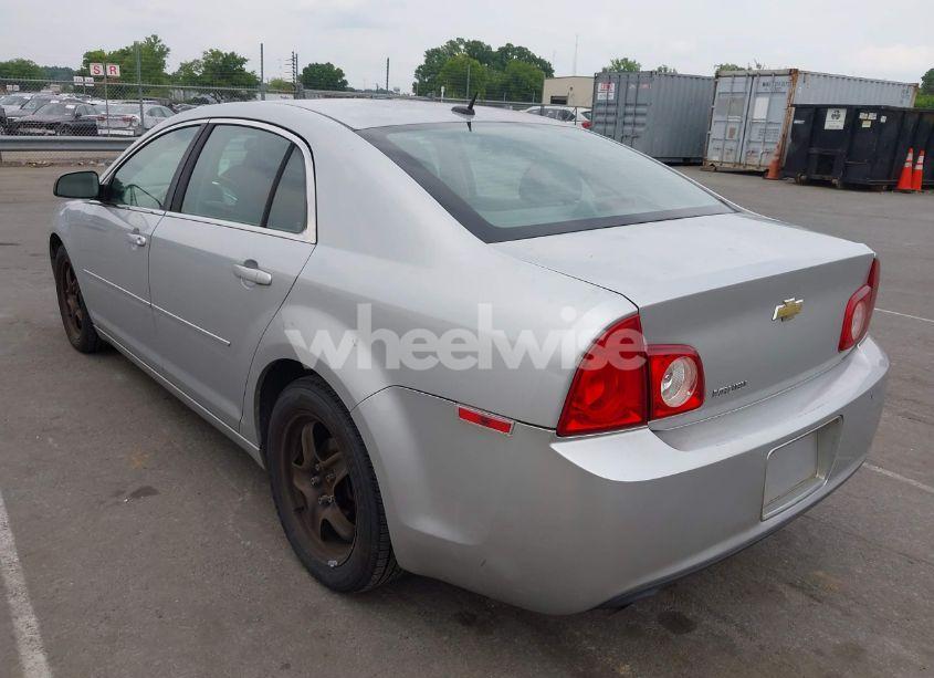 Photo 3 of 2010 Chevrolet Malibu LS (VIN 1G1ZB5EB8AF228988)