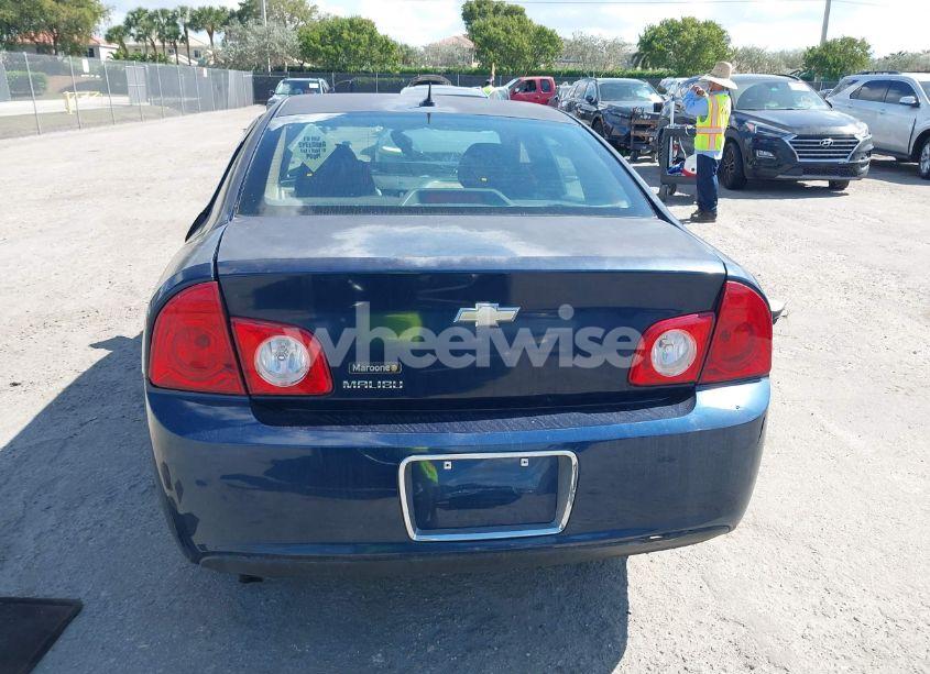 Photo 17 of 2010 Chevrolet Malibu LS (VIN 1G1ZB5EB8AF258105)