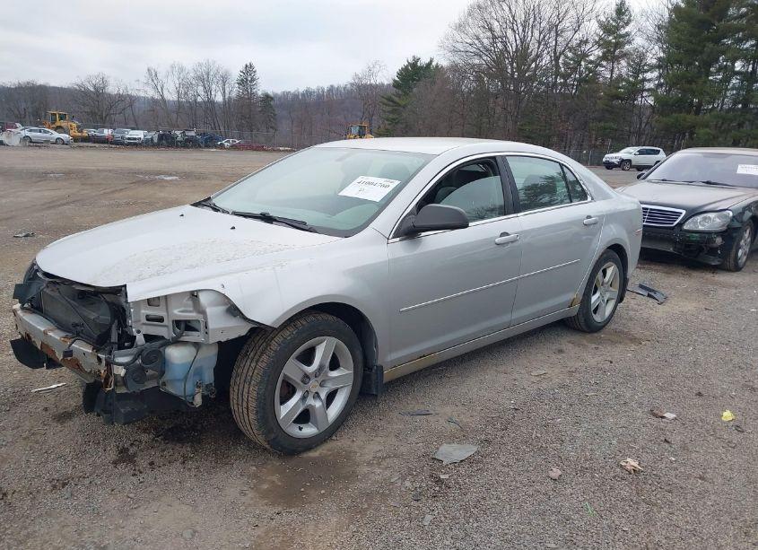 Photo 2 of 2010 Chevrolet Malibu LS (VIN 1G1ZB5EB8AF316049)