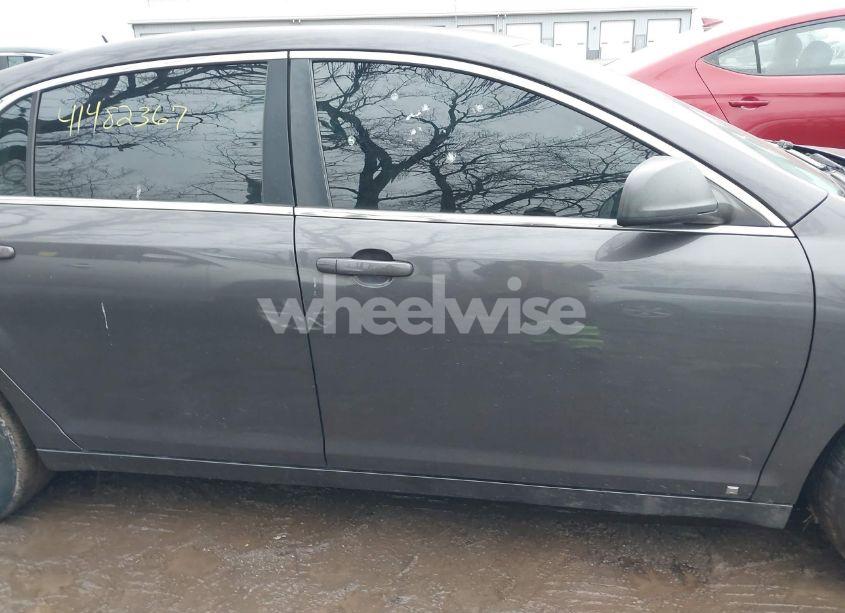 Photo 13 of 2010 Chevrolet Malibu LS (VIN 1G1ZB5EB9A4116227)