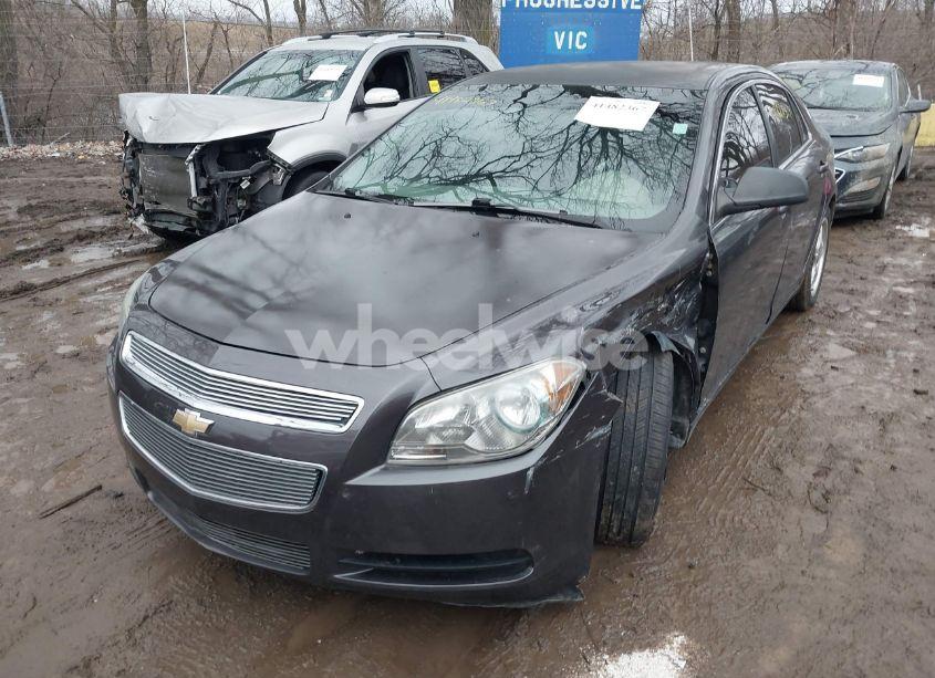 Photo 2 of 2010 Chevrolet Malibu LS (VIN 1G1ZB5EB9A4116227)