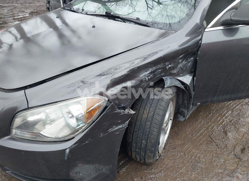 Photo 6 of 2010 Chevrolet Malibu LS (VIN 1G1ZB5EB9A4116227)