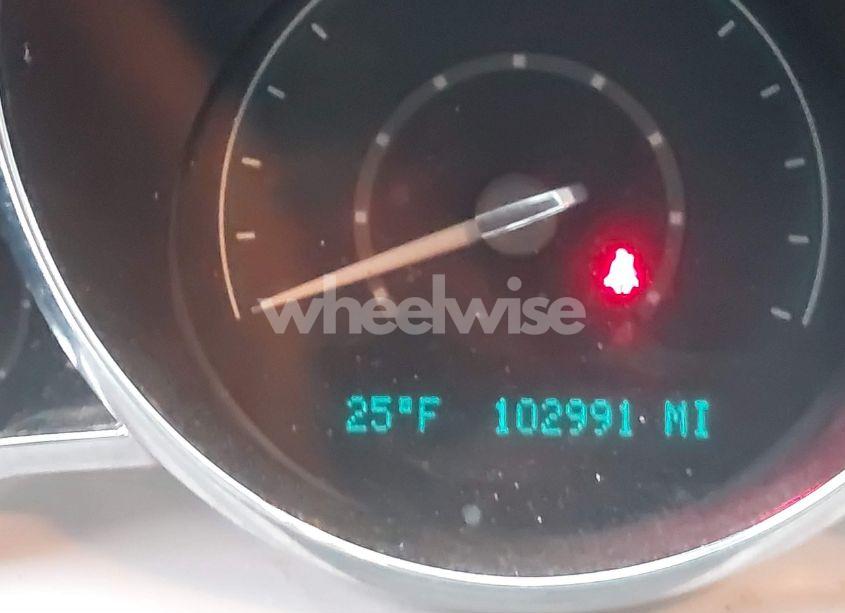 Photo 16 of 2010 Chevrolet Malibu LS (VIN 1G1ZB5EB9AF291355)