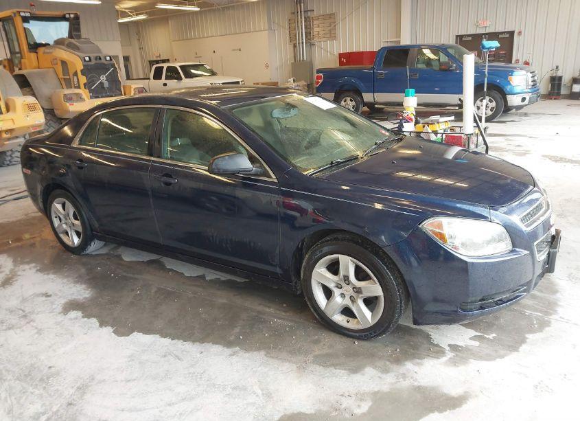 2010 Chevrolet Malibu LS (VIN 1G1ZB5EBXA4139533) main photo