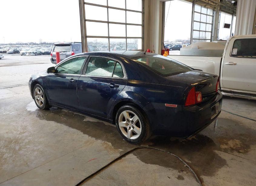 Photo 3 of 2010 Chevrolet Malibu LS (VIN 1G1ZB5EBXA4139533)