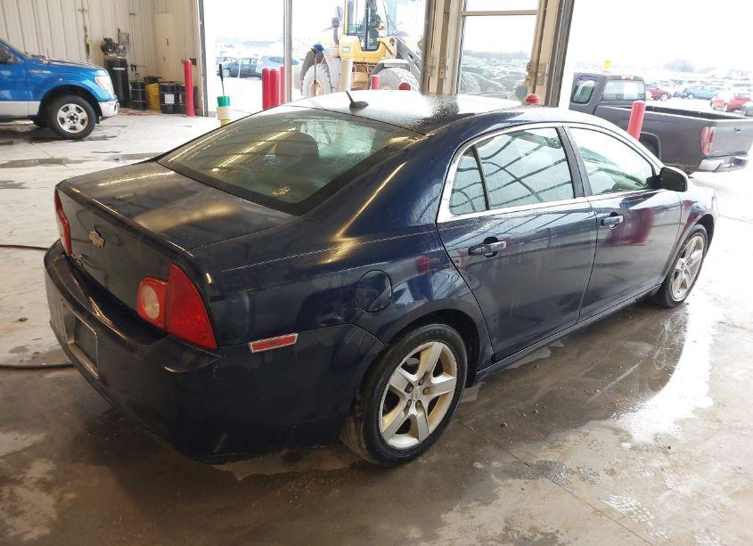 Photo 4 of 2010 Chevrolet Malibu LS (VIN 1G1ZB5EBXA4139533)