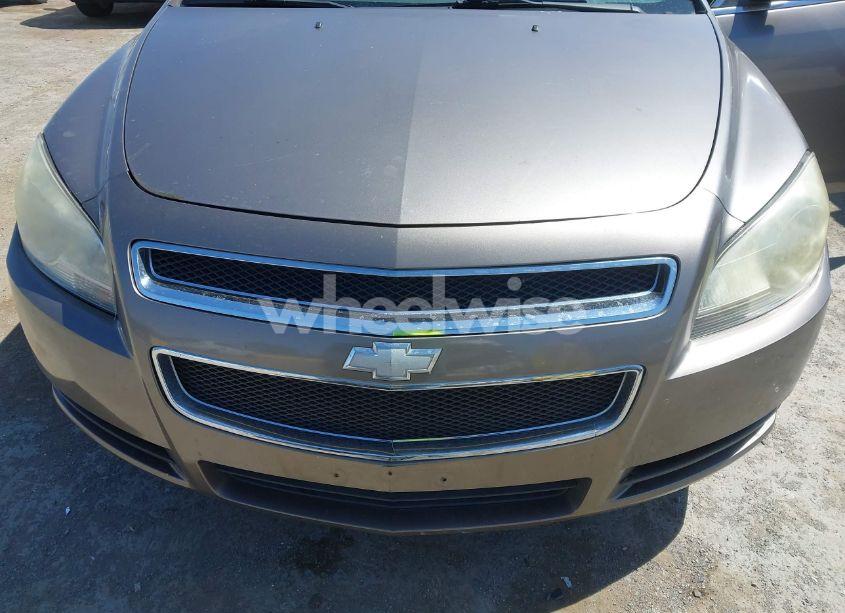 Photo 6 of 2010 Chevrolet Malibu LS (VIN 1G1ZB5EBXAF163304)