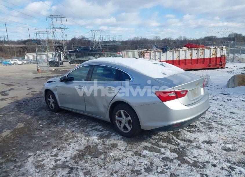 Photo 3 of 2016 Chevrolet Malibu LS (VIN 1G1ZB5ST0GF332896)