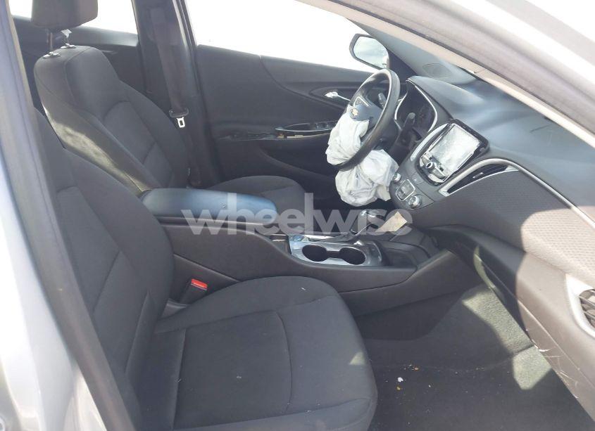 Photo 5 of 2016 Chevrolet Malibu LS (VIN 1G1ZB5ST0GF332896)